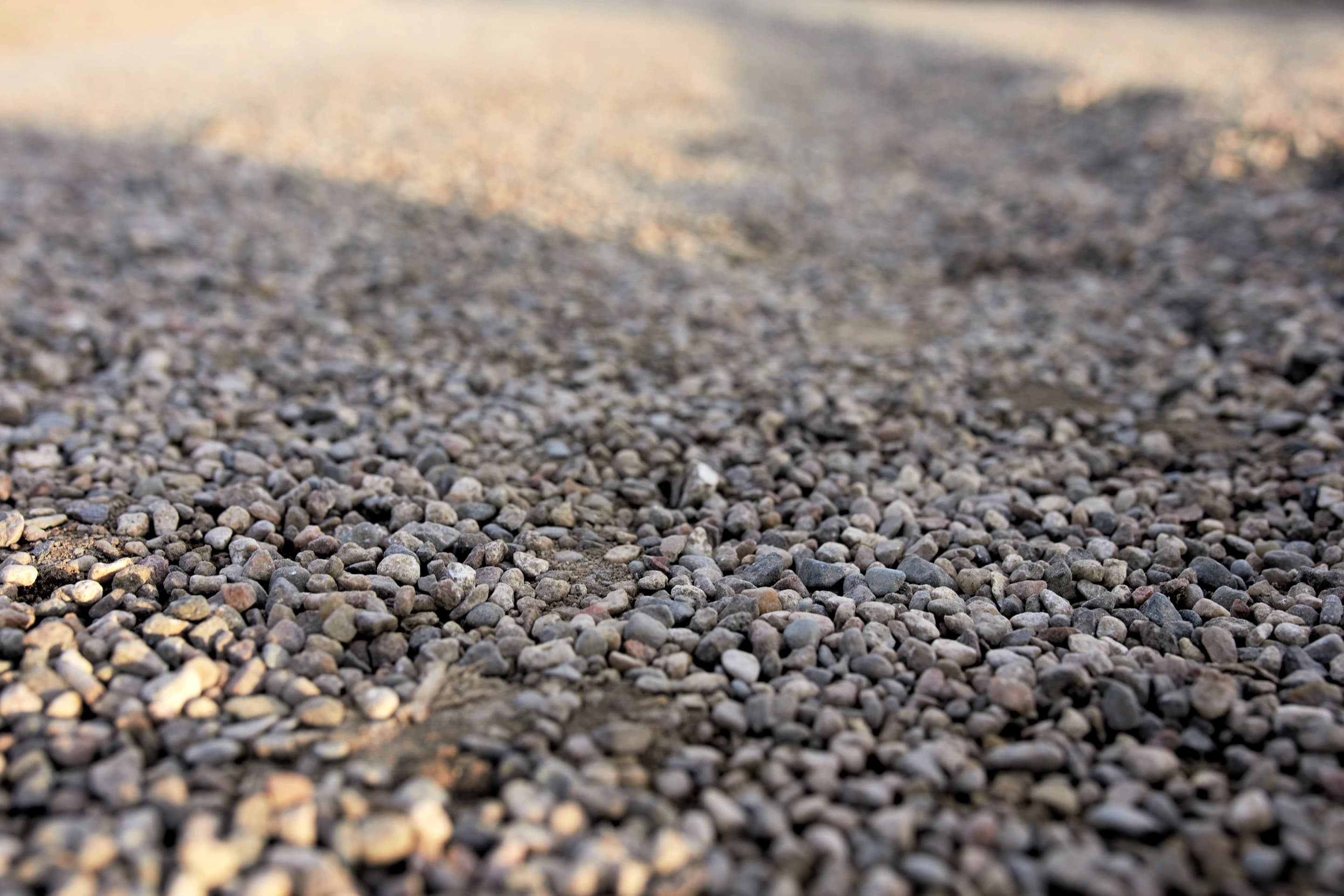 Allée en gravier stabilisé